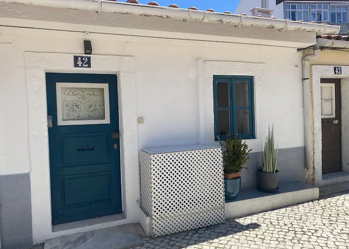 Riverside Apartment 42 - Lisbon